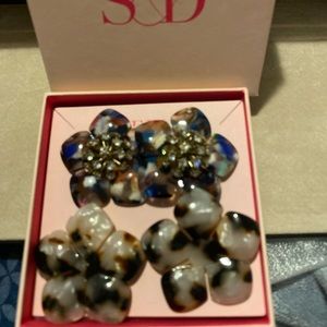 Brand new Flora versatile statement studs